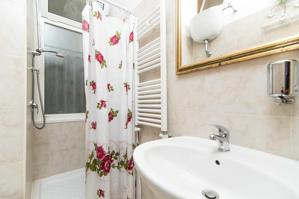 Le Rose B&B Rome Extérieur photo
